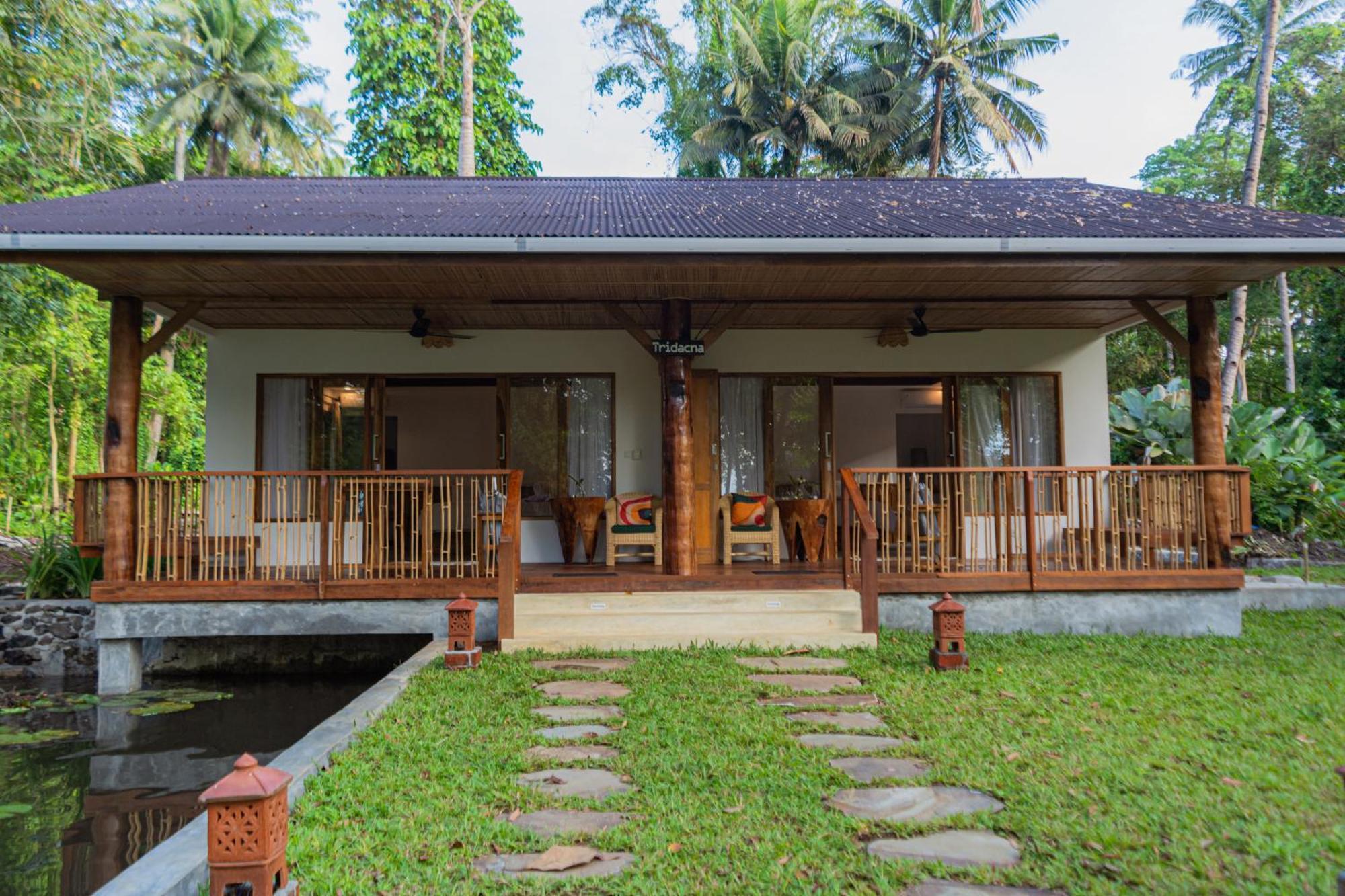 Murex Dive Resort Manado Eksteriør bilde